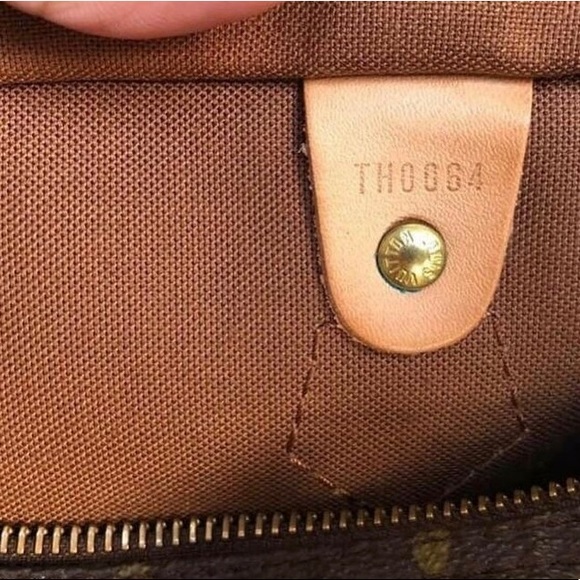 ✨SOLD✨AUTHENTIC LOUIS VUITTON SPEEDY 30✨ - Picture 2 of 6